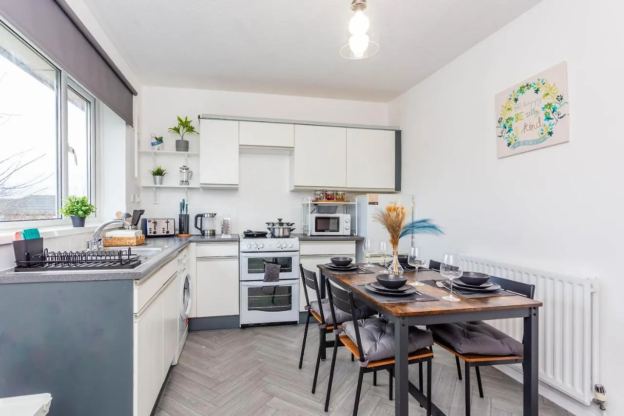 New Large 2 Bed Entire Apartment Near Newcastle Upon Tyne With Free Parking 0*,  United Kingdom